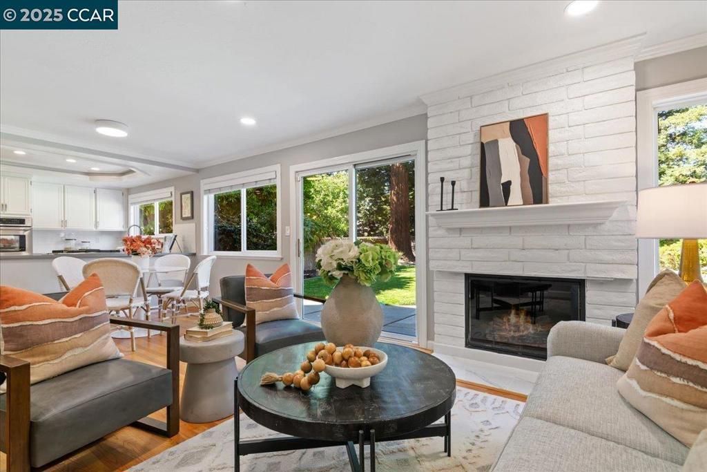 Photo of 587 El Capitan Dr, Danville, CA 94526 (MLS # 41116483)