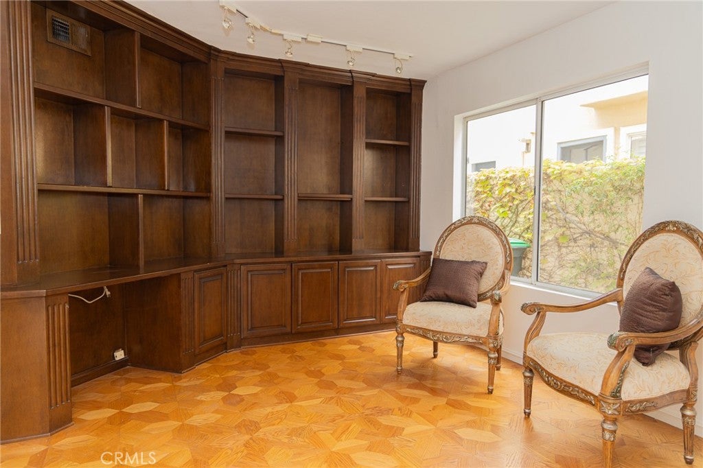 13382 S Presidio