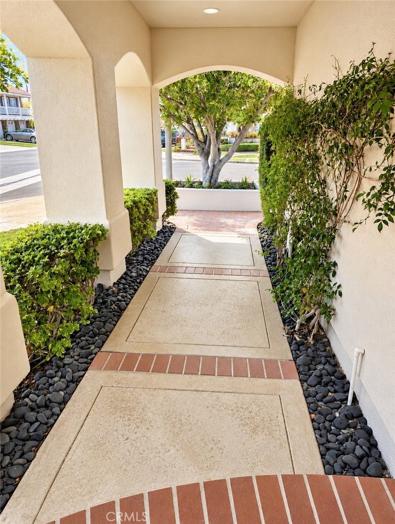 13382 S Presidio