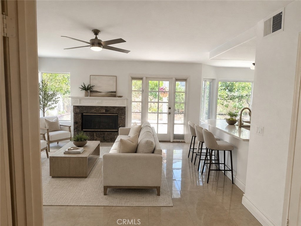 13382 S Presidio