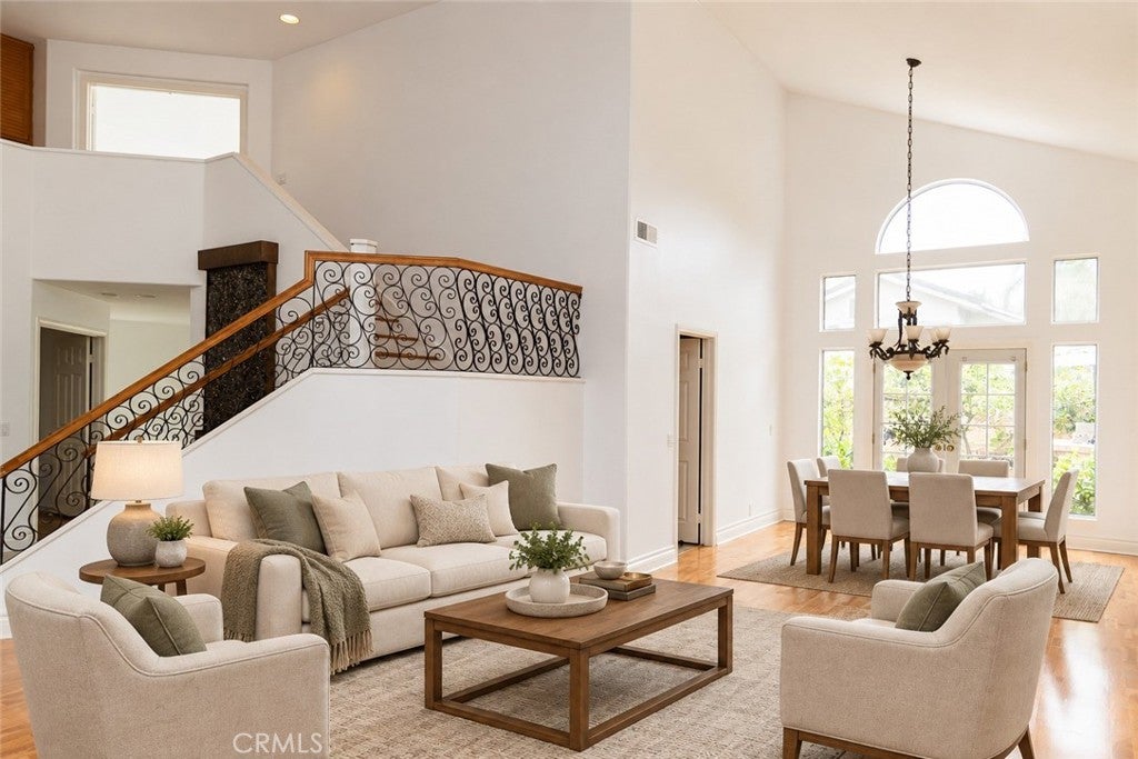 13382 S Presidio