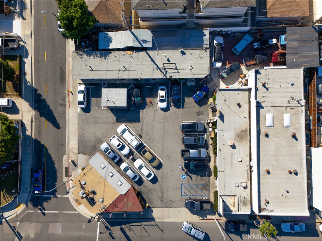 4610 Manhattan Beach 11