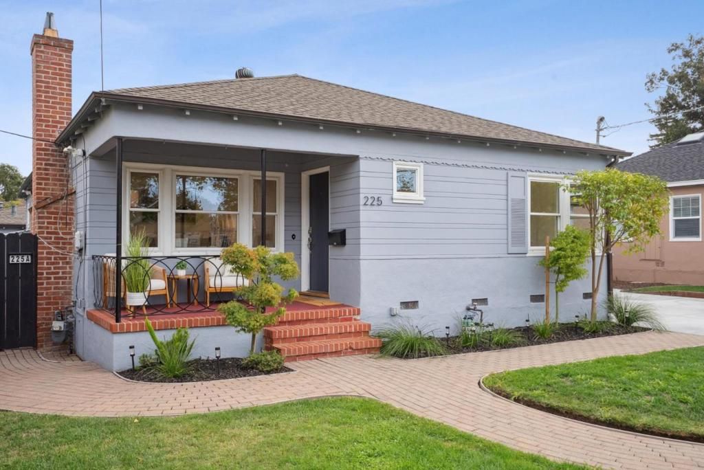 Photo of 225 28th Avenue, San Mateo, CA 94403 (MLS # ML82023731)