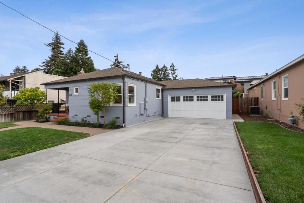 Photo of 225 28th Avenue, San Mateo, CA 94403 (MLS # ML82023731)