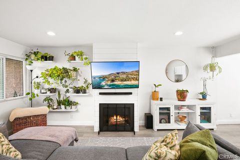 30 Starfish Court 14 Newport Beach CA 92663