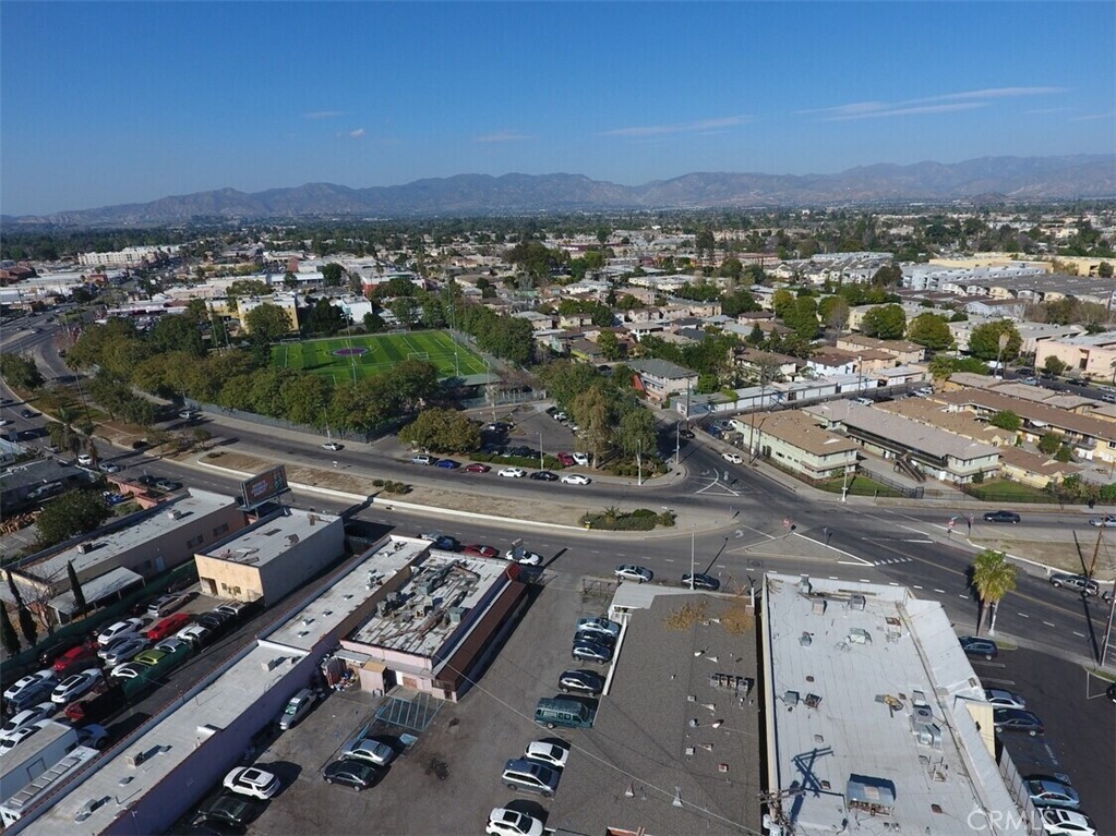 Properties 2 8745 Parthenia Place