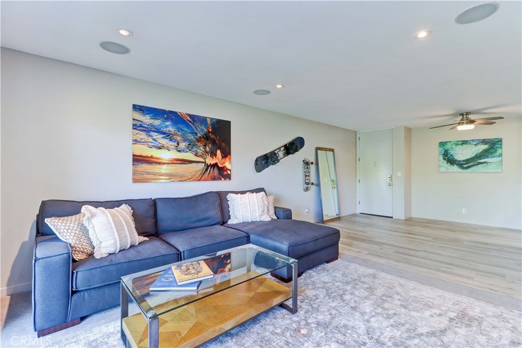 576 N Bellflower Boulevard 303