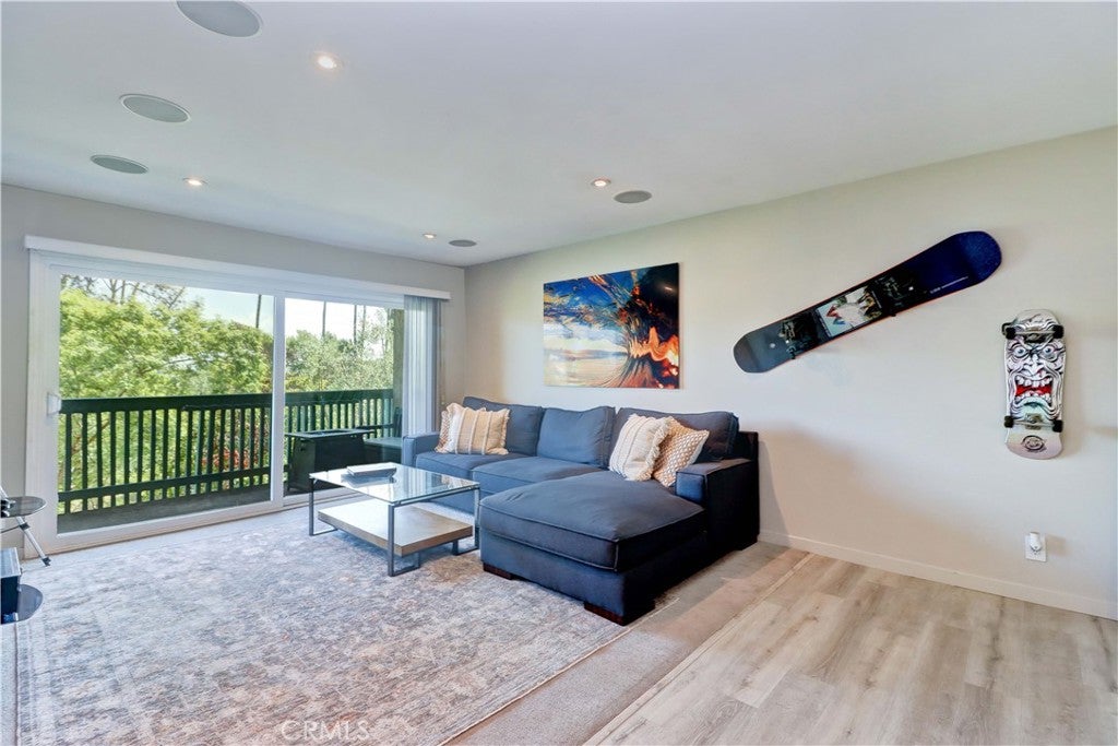 576 N Bellflower Boulevard 303