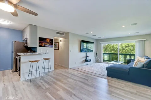 MLS: OC26200904