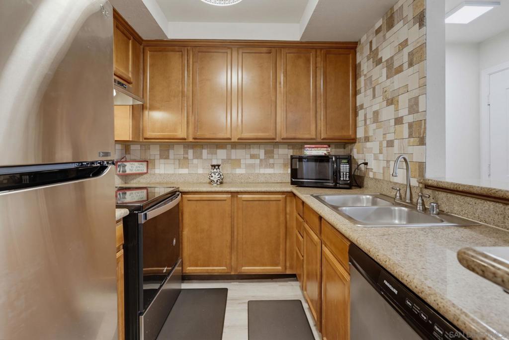 432 Edgehill Ln 3