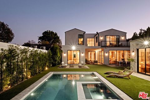 11621 Hesby Street Valley Village CA 91601