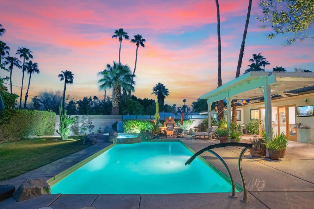 Photo of 74596 Pepper Tree Drive, Palm Desert, CA 92260 (MLS # 219136003DA)