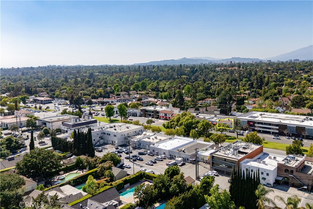 2347 Huntington Drive