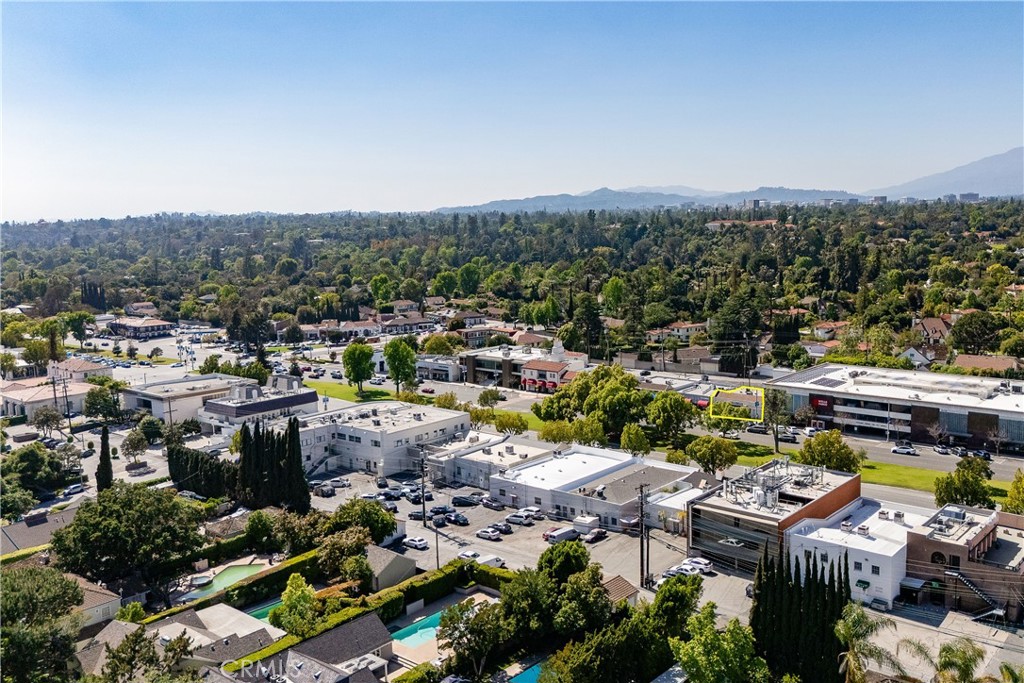 2347 Huntington Drive