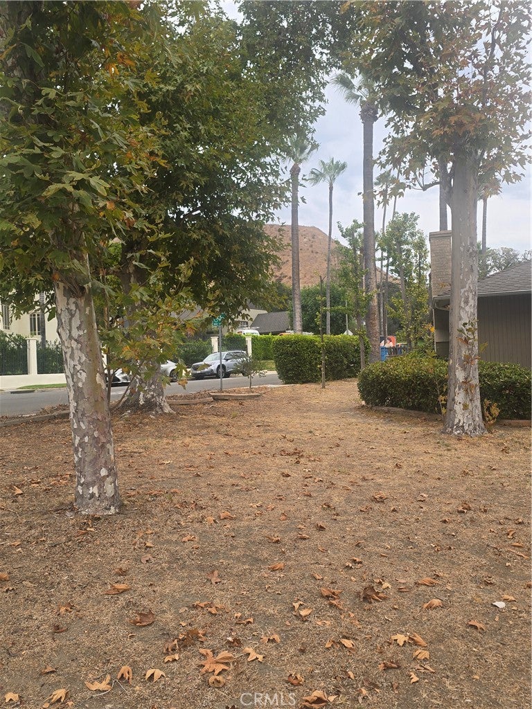 1760 Grandview AVE, Glendale CA 91201