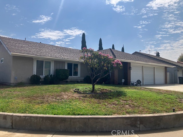 Fantastic location on a corner, across from the entrance to Virgil Gus Grissom Park and short walk to Parks Middle School. Home has 3 car garage and lots of parking, beautiful open kitchen and floor plan. Large backyard and sits in quiet cul-de-sac