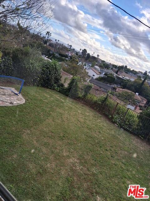 Photo of 5245 MAYMONT Drive, Windsor Hills, CA 90043 (MLS # 26651609)