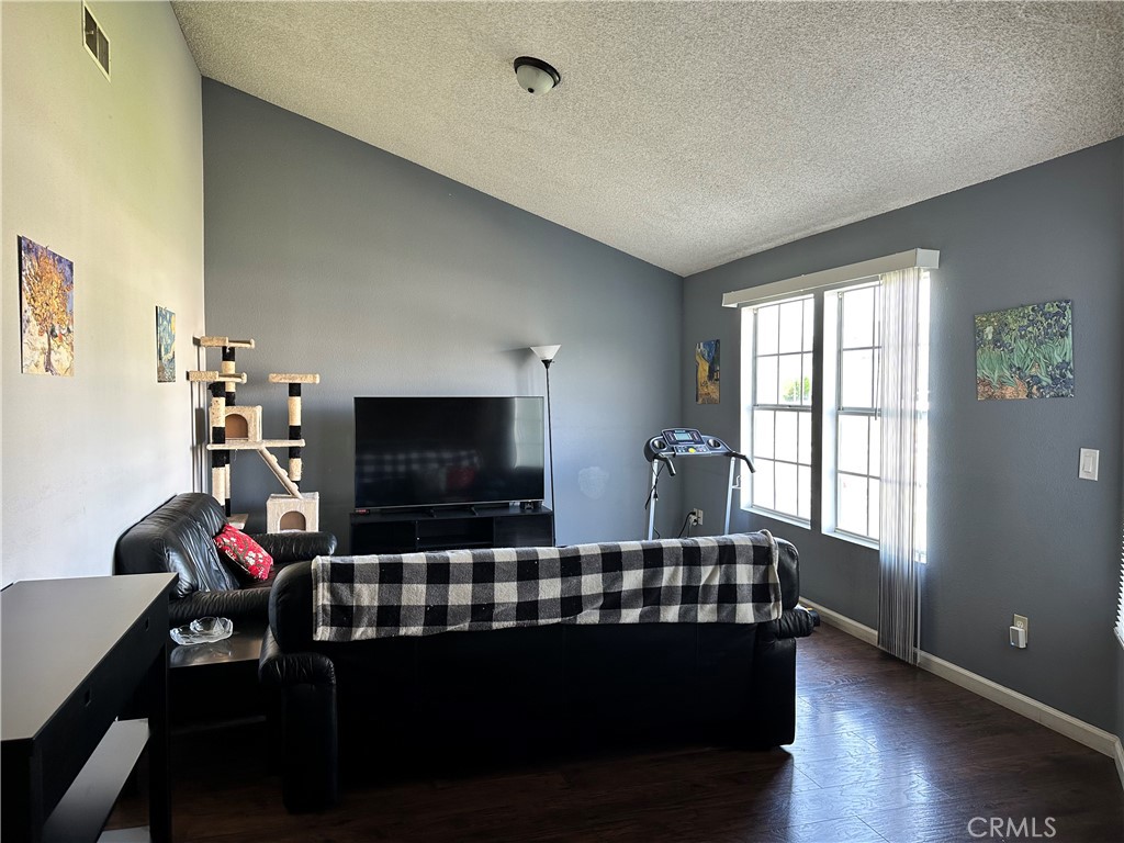 983 Orchard Lane