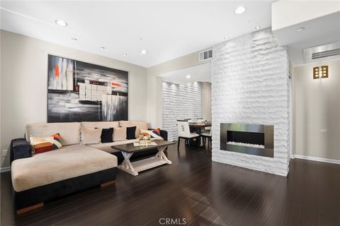 Photo of 879 Michigan Blvd #G, Pasadena, CA 91107 (MLS # PF26059043)