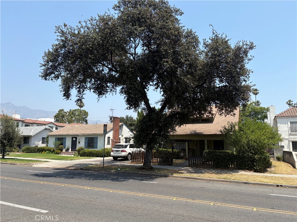 92 N Allen Avenue