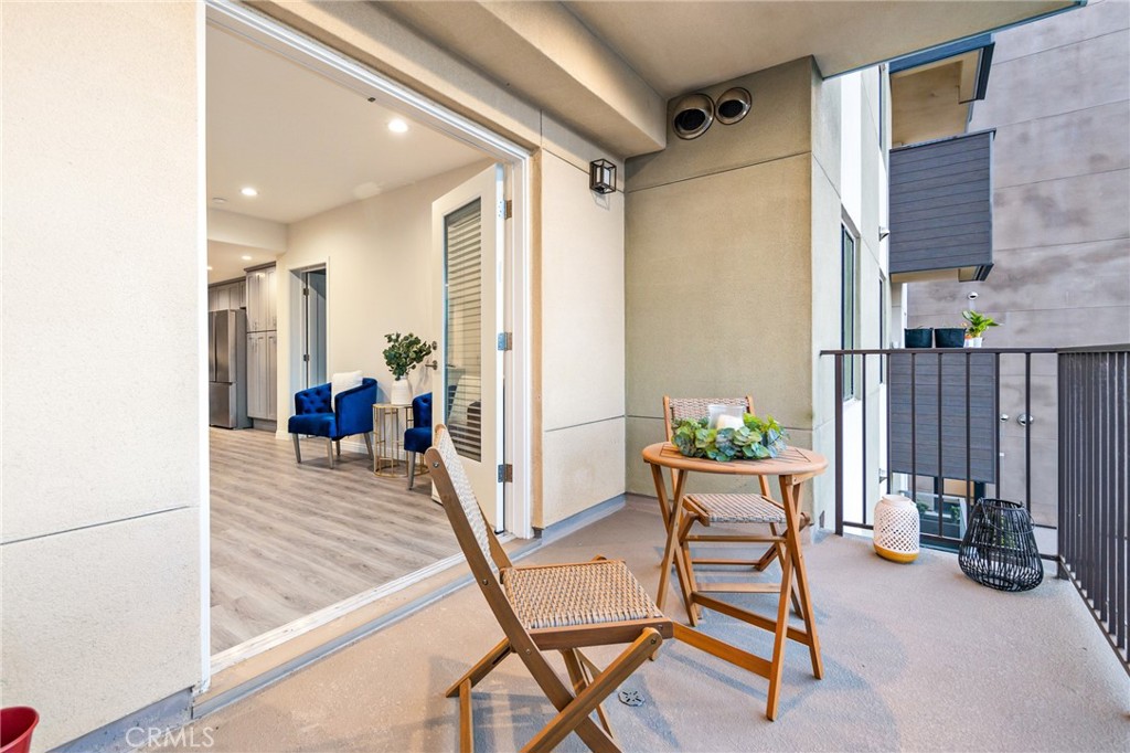 419 N Chandler 413