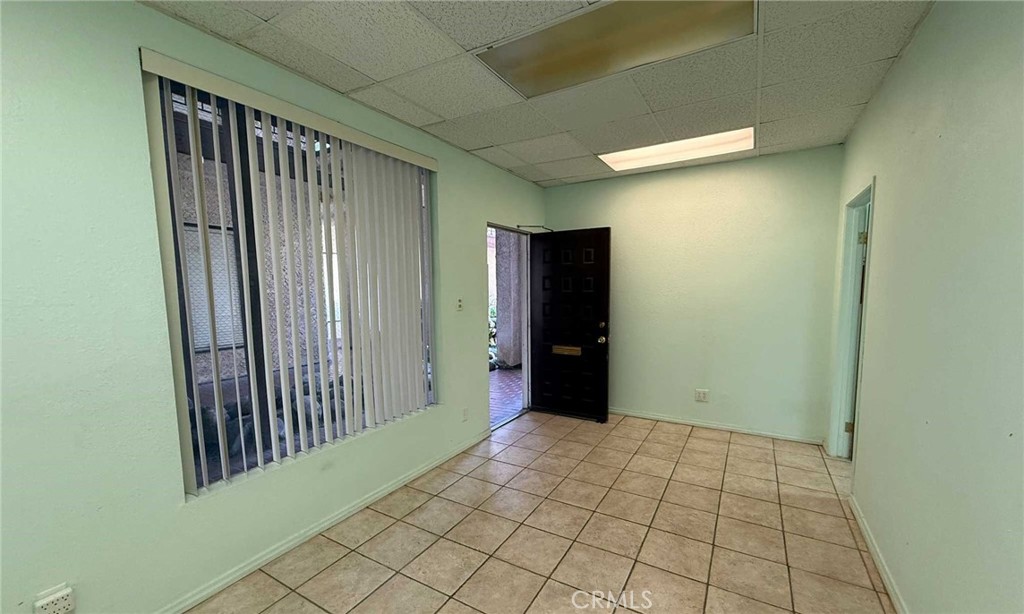 2440 S Hacienda Boulevard S 114