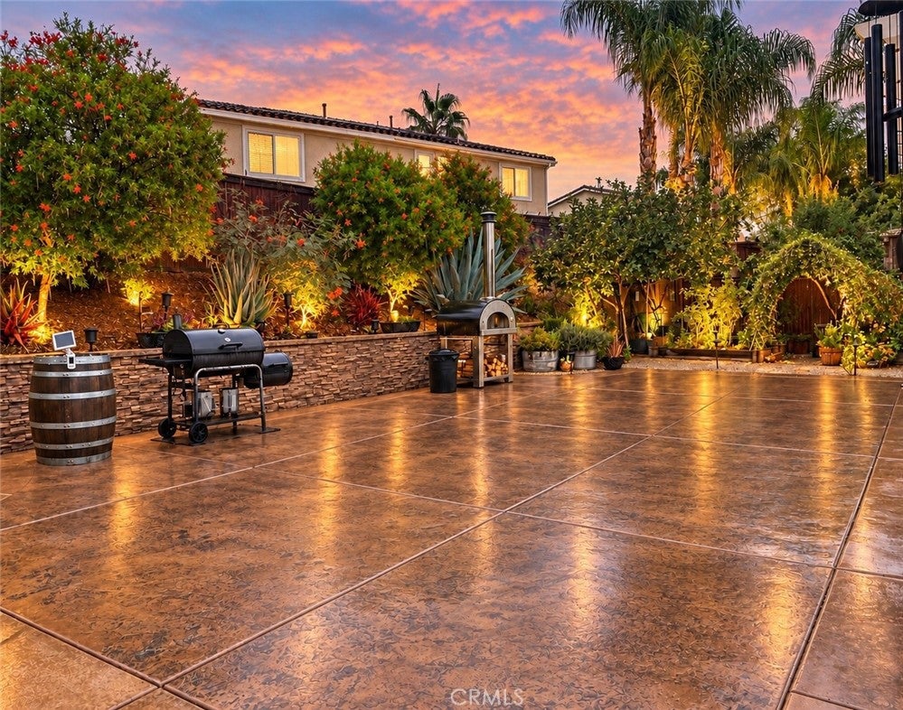 Properties 2 1448 Moonlight Drive