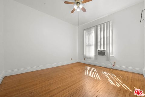 Tiny photo for 1223 W 23rd Street, Los Angeles, CA 90007 (MLS # 25577989)