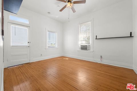 Tiny photo for 1223 W 23rd Street, Los Angeles, CA 90007 (MLS # 25577989)