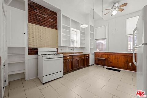 Tiny photo for 1223 W 23rd Street, Los Angeles, CA 90007 (MLS # 25577989)