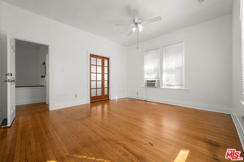 Tiny photo for 1223 W 23rd Street, Los Angeles, CA 90007 (MLS # 25577989)