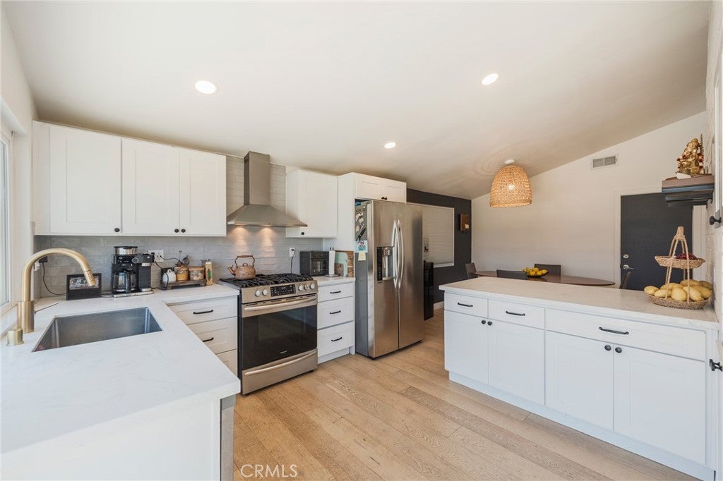 19202 Hickory, Huntington Beach CA 92646 - Photo 10