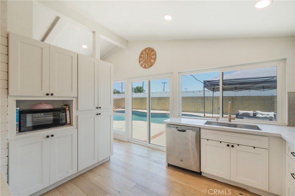19202 Hickory, Huntington Beach CA 92646 - Photo 8