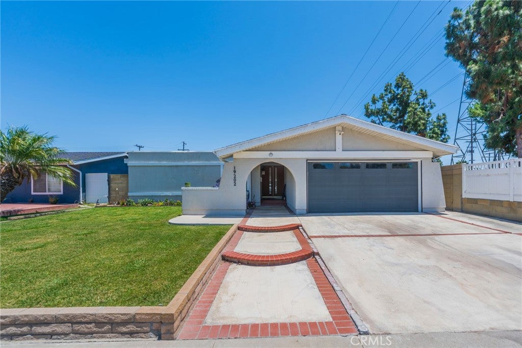 19202 Hickory, Huntington Beach CA 92646 - Photo 1