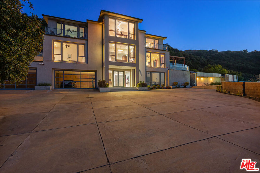 25155 Piuma Road