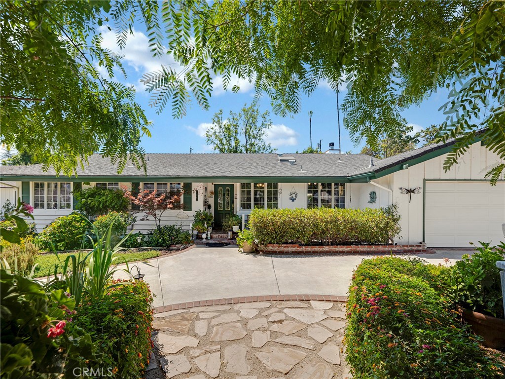 23962 Crosson Drive