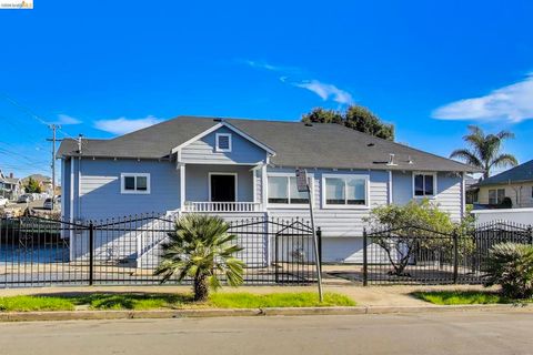 Photo of 1978 1978 Rosedale Ave Ave, Oakland, CA 94601 (MLS # 41126663)