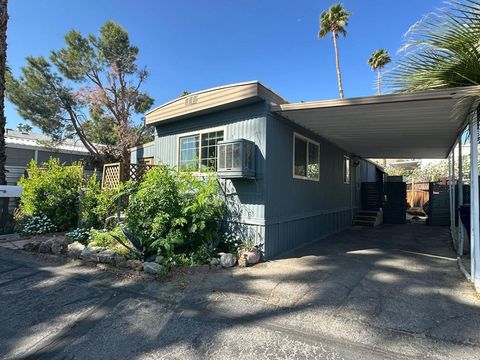 Photo of 15 Lazy B Drive, Palm Desert, CA 92260 (MLS # 219130663DA) Photo of 15 Lazy B Drive, Palm Desert, CA 92260 (MLS # 219130663DA)