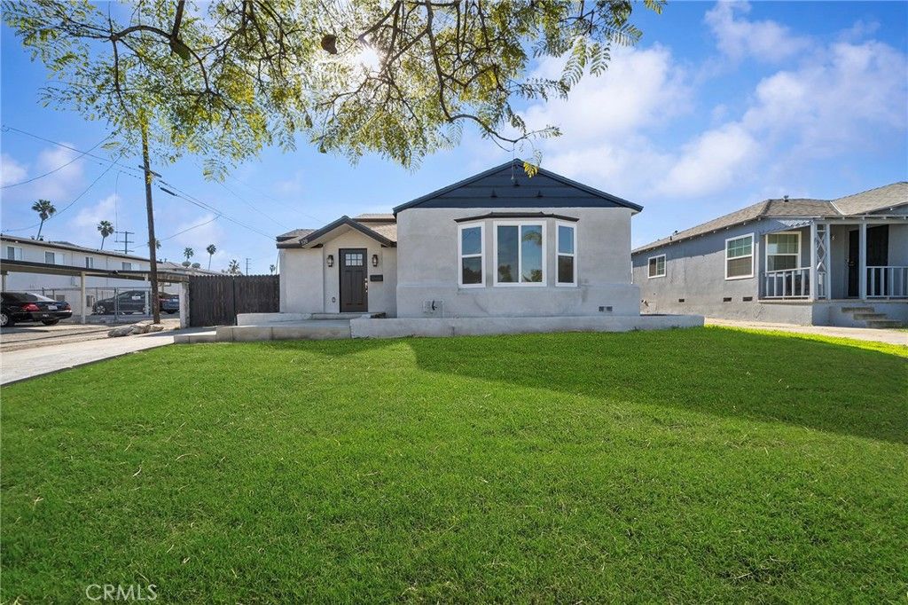 Photo of 520 W 118th St, Los Angeles, CA 90044 (MLS # IG26019425)