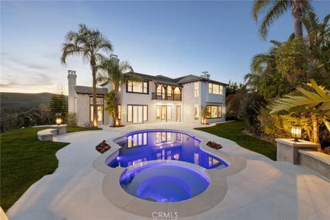 Photo of 5704 Lyon Court, Calabasas, CA 91302 (MLS # SR26044449)