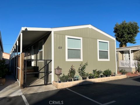 Photo of 7560 Woodman Place #107, Van Nuys, CA 91405 (MLS # SR26038947)