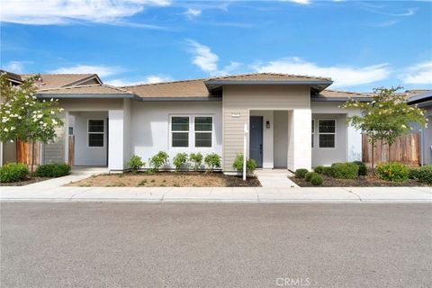 Photo of 390 Traverse DR S, Madera, CA 93636 (MLS # FR26109837)