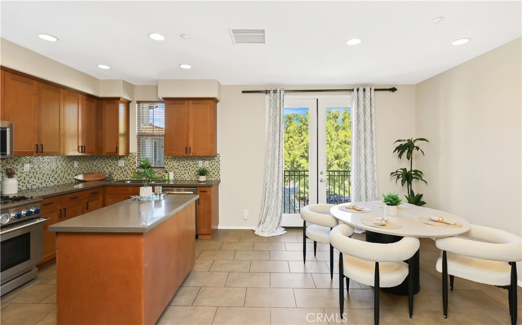 Coronado (CNADO) - Residential Lease