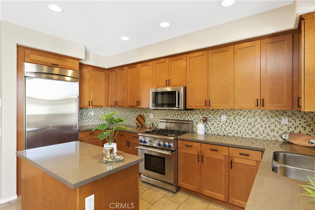 Coronado (CNADO) - Residential Lease