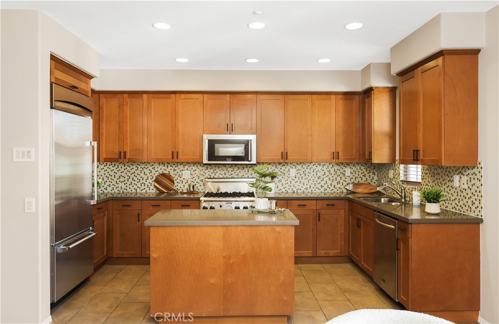 Coronado (CNADO) - Residential Lease