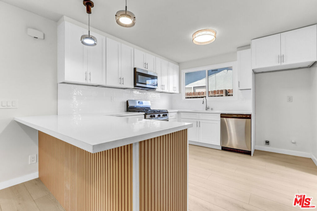 23335 Schoolcraft Street