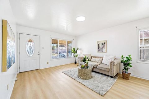 Photo of 1510 Timothy Drive, San Leandro, CA 94577 (MLS # ML82049000)