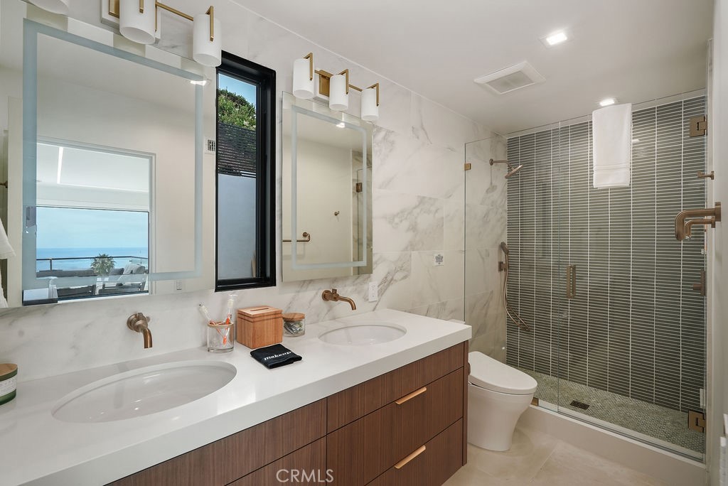 Corona del Mar South of PCH (CDMS) - Residential Lease