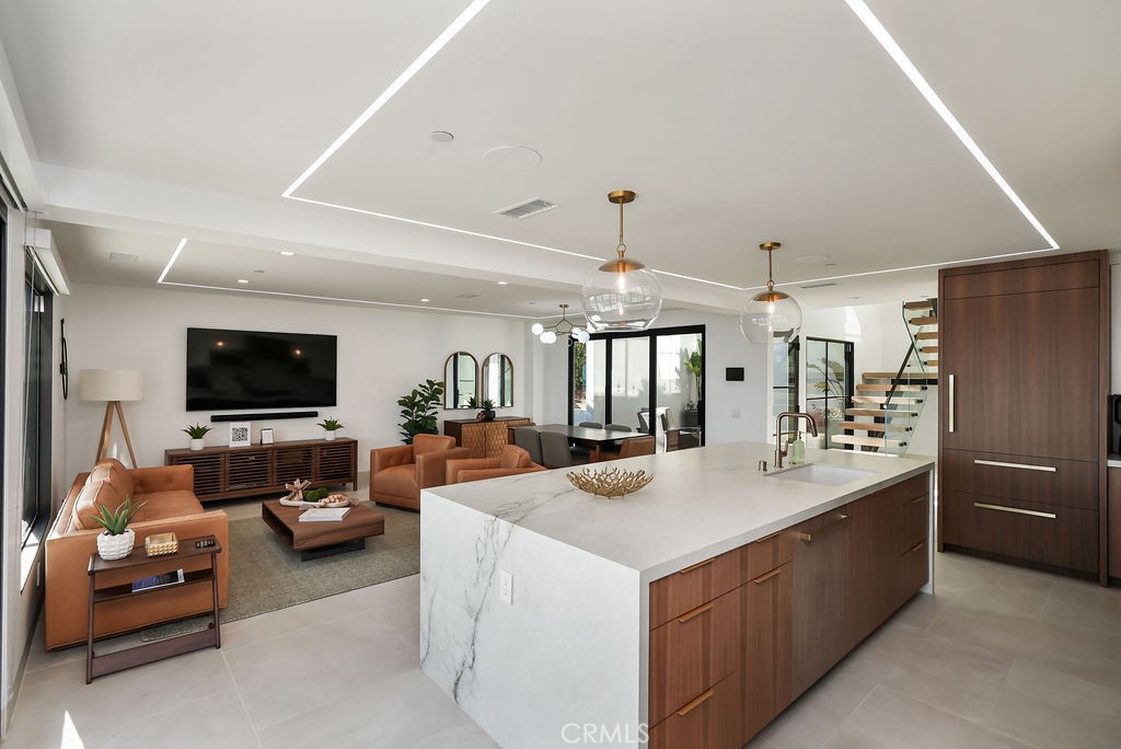 Corona del Mar South of PCH (CDMS) - Residential Lease