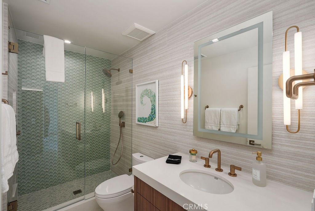 Corona del Mar South of PCH (CDMS) - Residential Lease